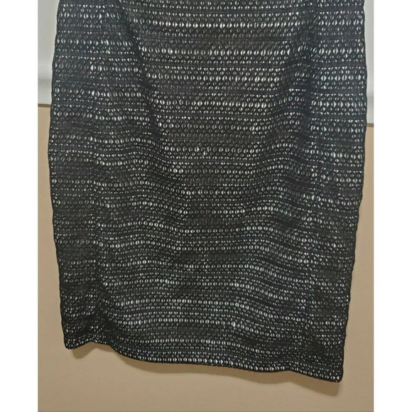 Rena Lang Black Mesh Crochet Design with Ivory - Picture 3 of 12